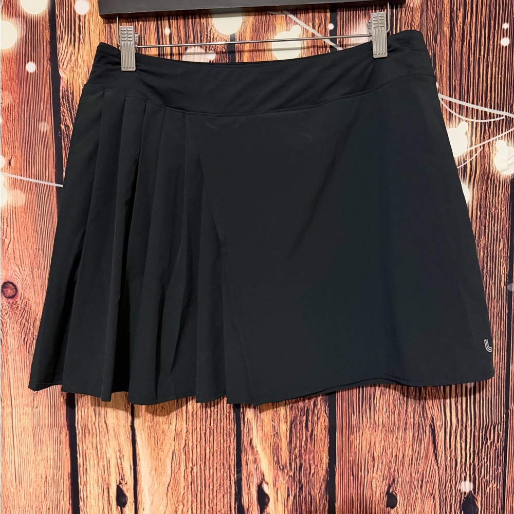 Lole Black Asymmetrical Pleated Athletic Skort Size M
